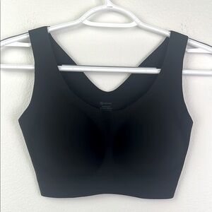 NWOT Neiwai Black V-Neck Seamless Bra with Wide Straps